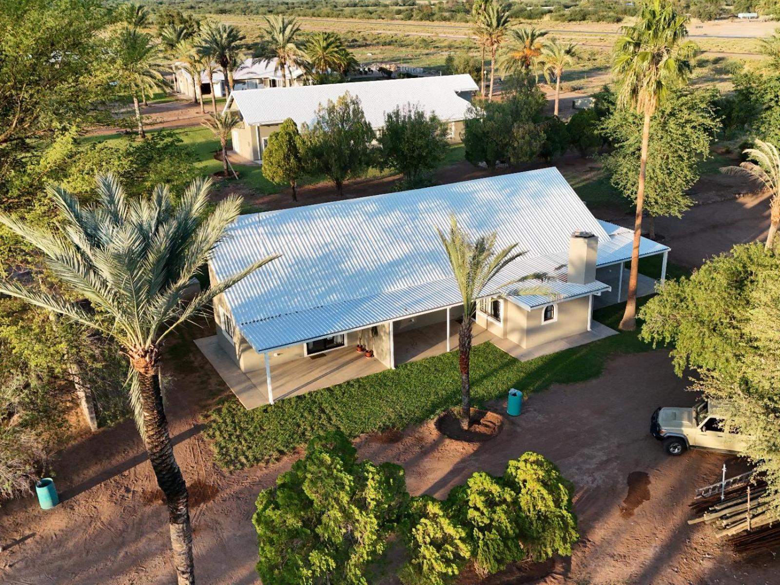 Flying Ostrich Guesthouse & Self-Catering Accommodation 马林塔尔 外观 照片