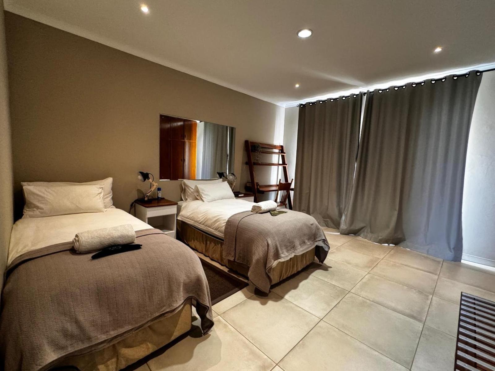 Flying Ostrich Guesthouse & Self-Catering Accommodation 马林塔尔 客房 照片